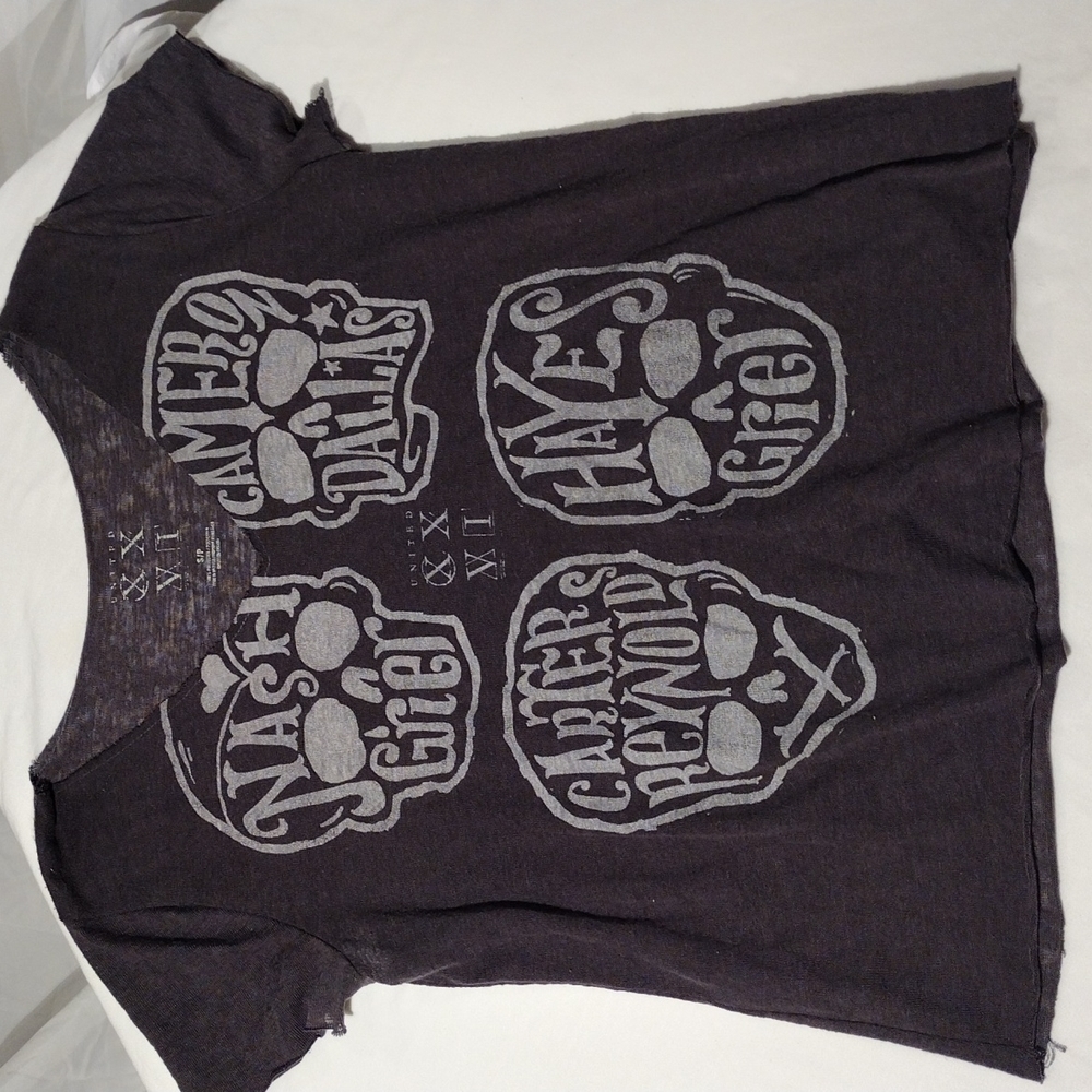 United XXVI SMALL WOMENS RAW EDGES V NECK TEE DARK GRAY IR LIGHT FADED BLACK